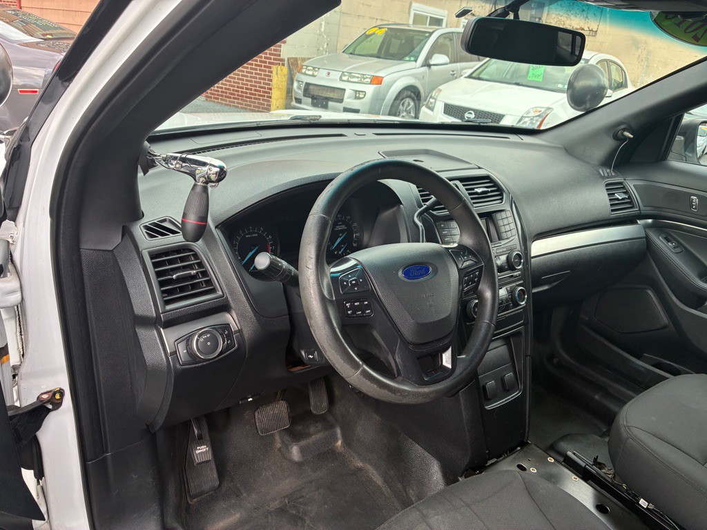 2016 Ford Explorer Image 14