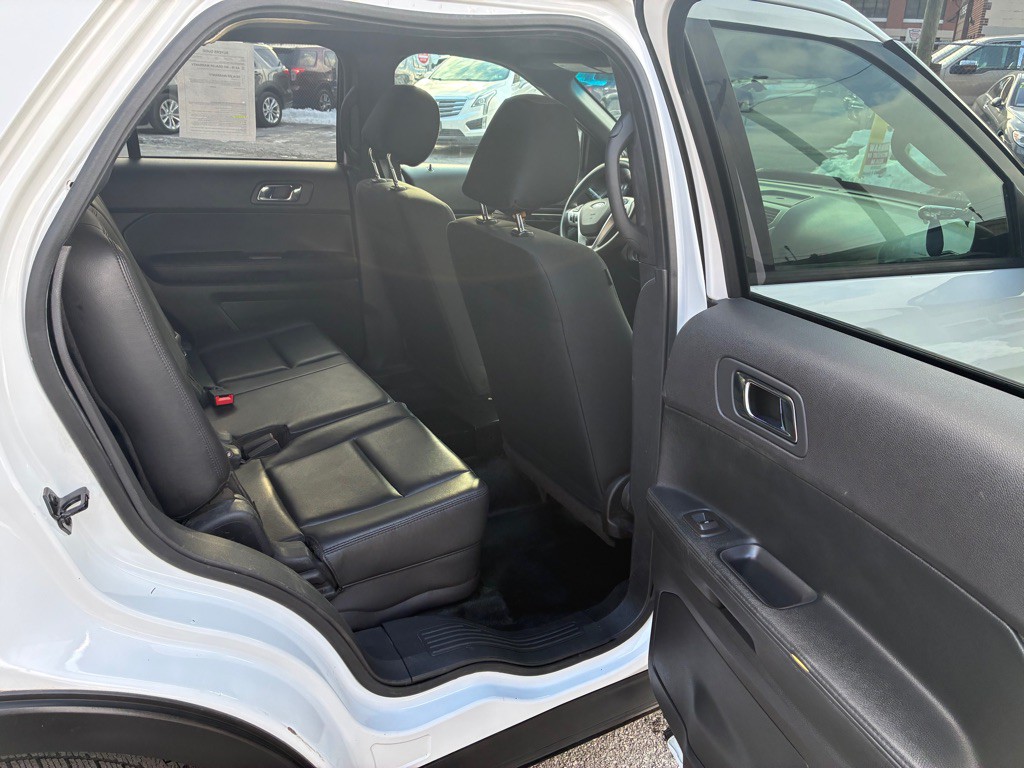2015 Ford Explorer Image 10