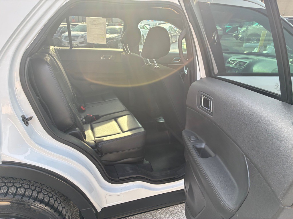 2015 Ford Explorer Image 10