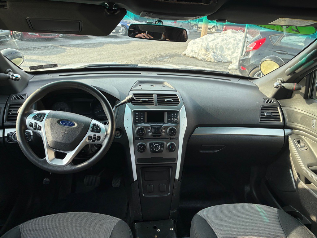 2015 Ford Explorer Image 13