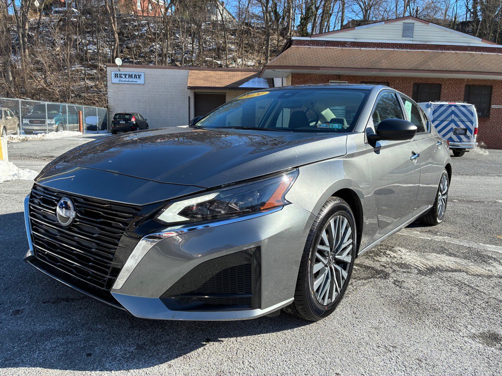 2024 Nissan Altima Image 1