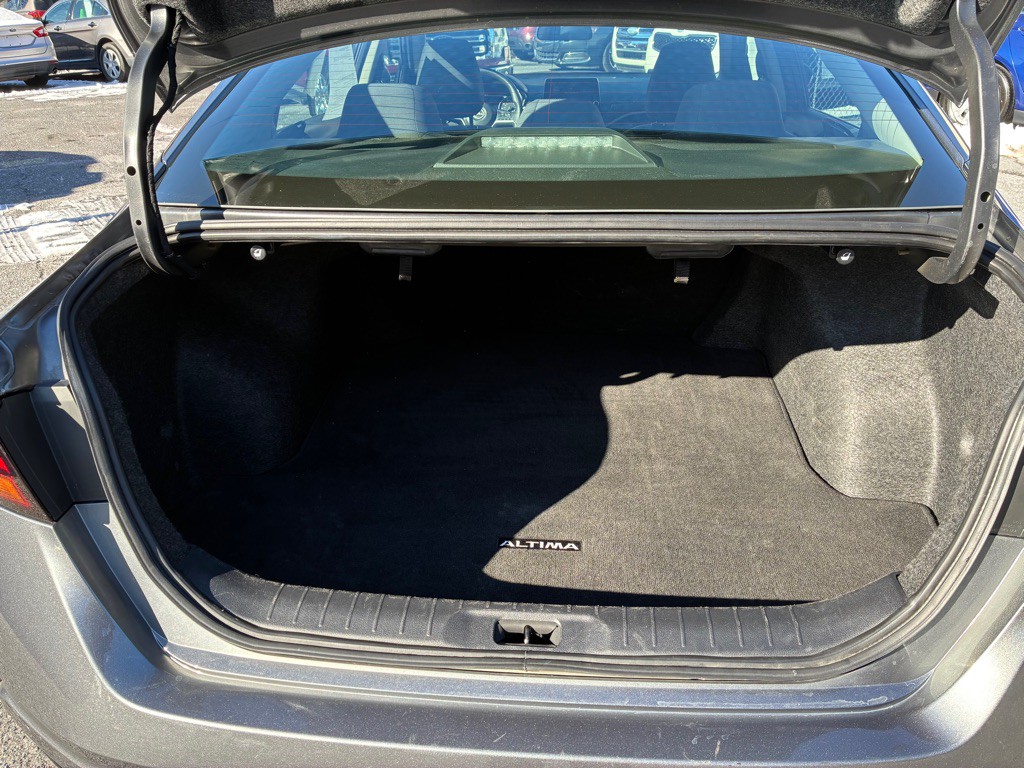 2024 Nissan Altima Image 12
