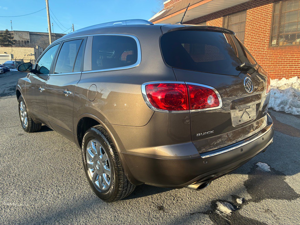 2011 Buick Enclave Image 3