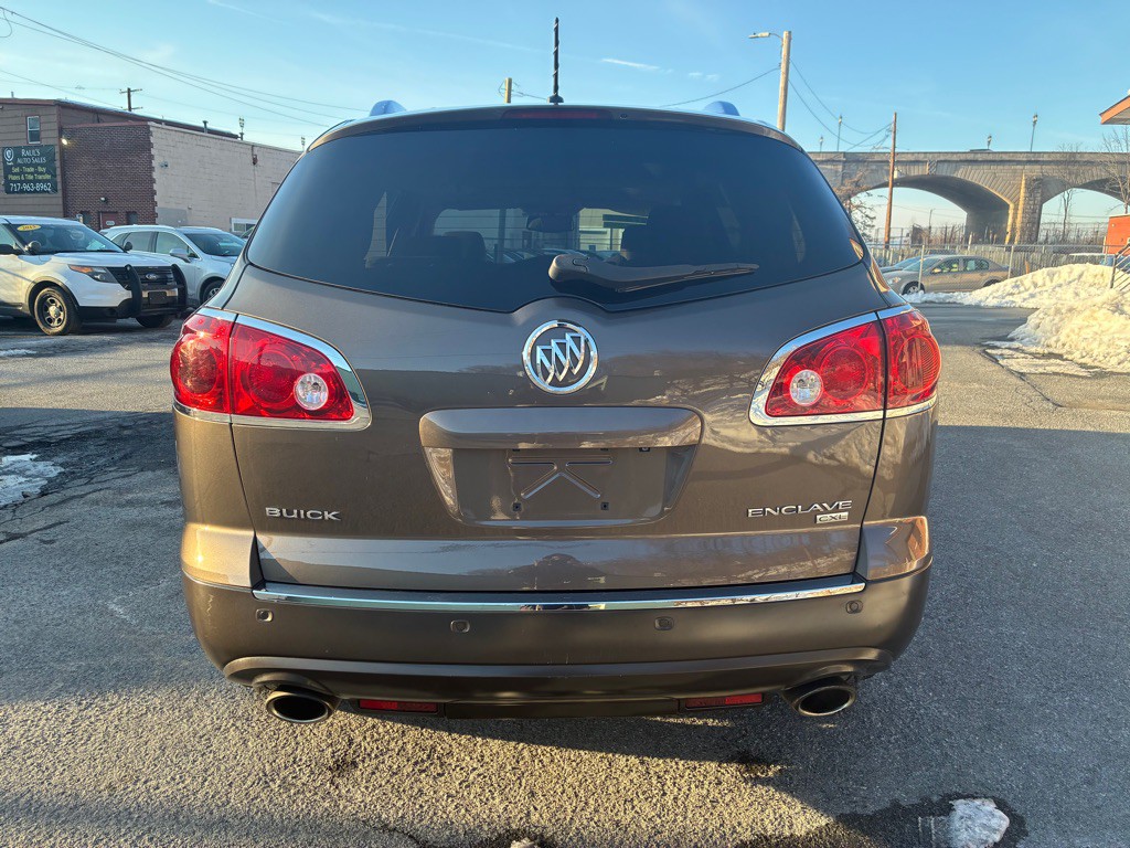 2011 Buick Enclave Image 4
