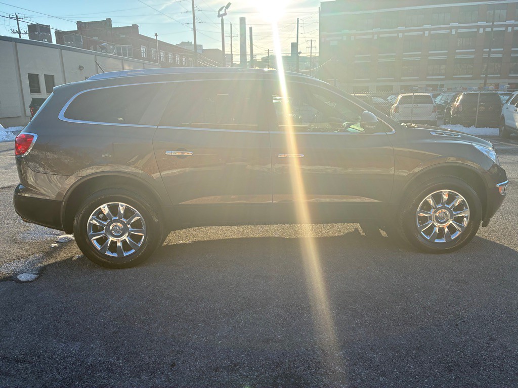 2011 Buick Enclave Image 6