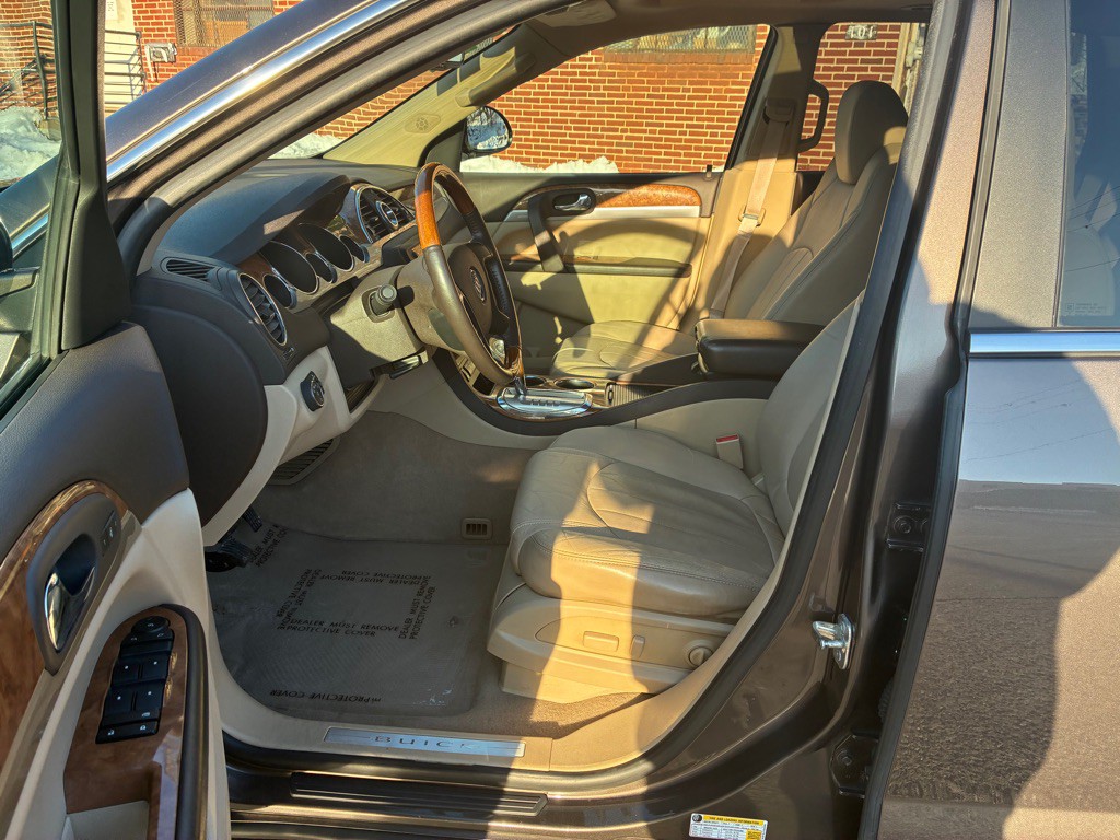 2011 Buick Enclave Image 18