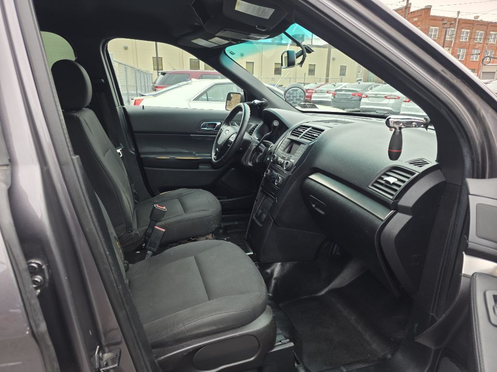 2017 Ford Explorer Image 9