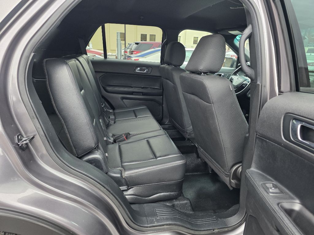 2017 Ford Explorer Image 12