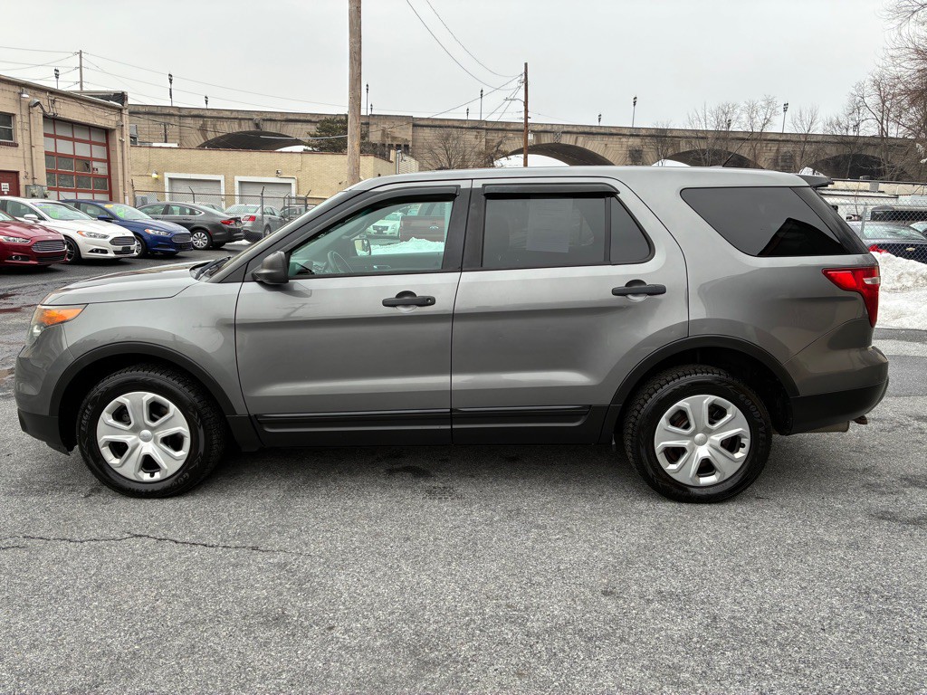 2015 Ford Explorer Image 2
