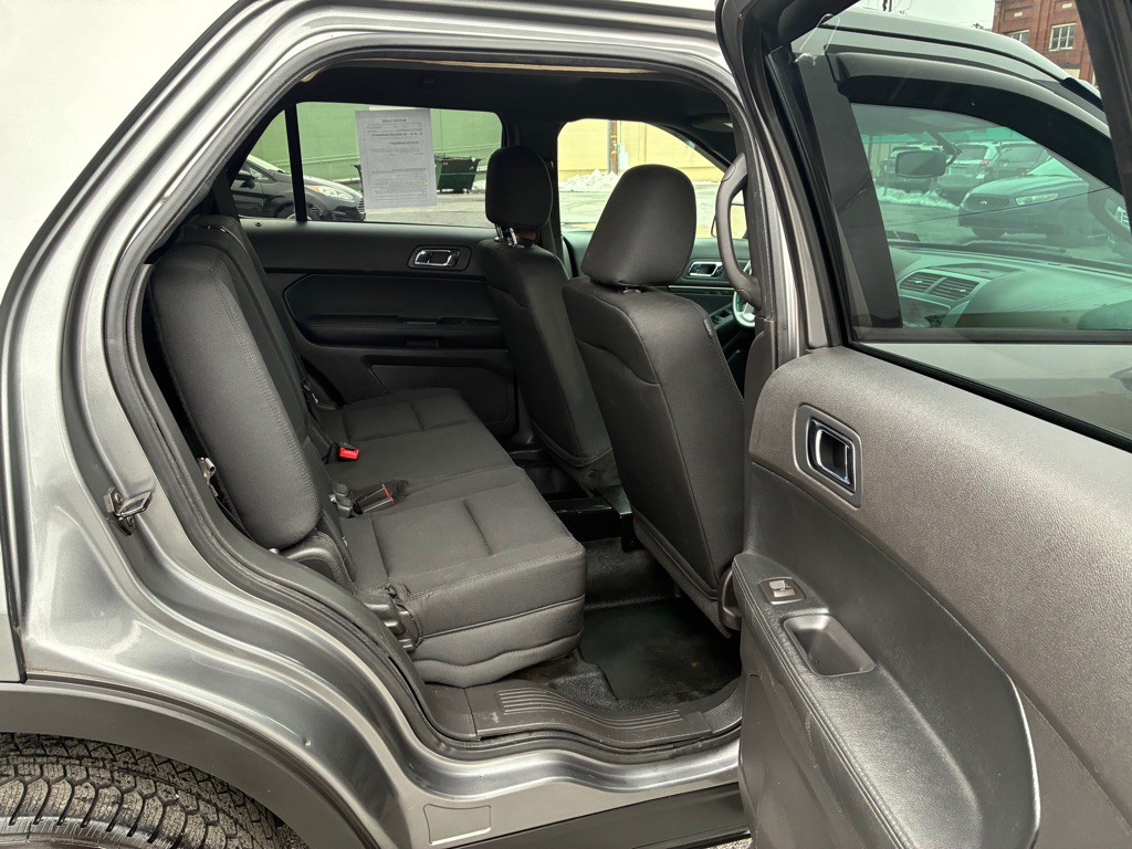 2015 Ford Explorer Image 10