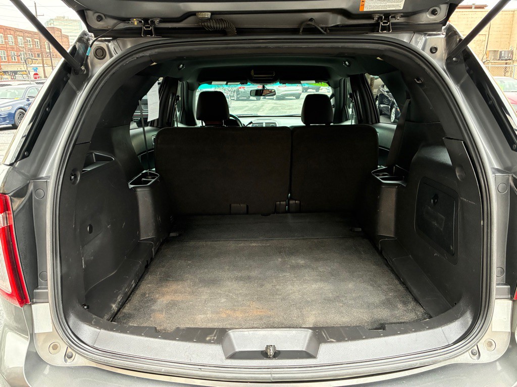 2015 Ford Explorer Image 11