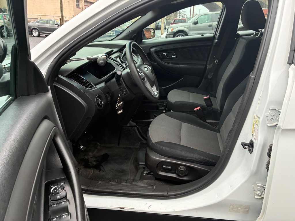 2014 Ford Taurus Image 14