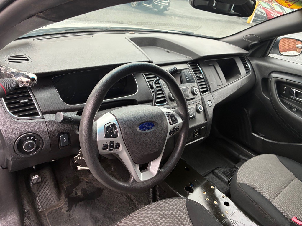 2014 Ford Taurus Image 15