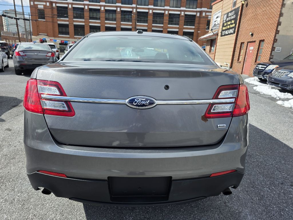 2013 Ford Taurus Image 4