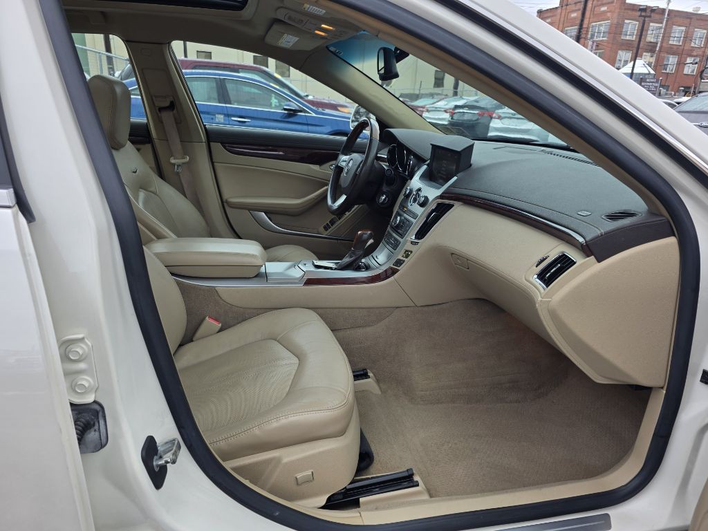 2009 Cadillac CTS Image 10