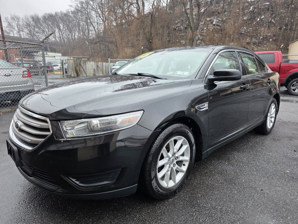 2013 Ford Taurus Image 1