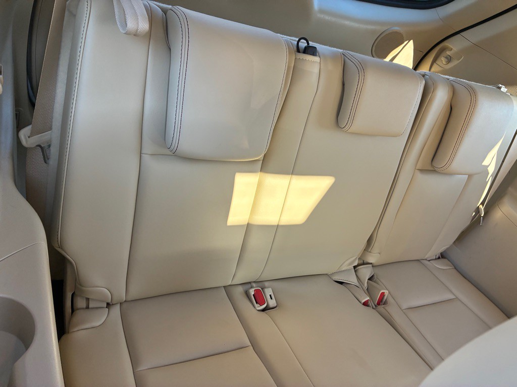 2015 Toyota Highlander Image 9