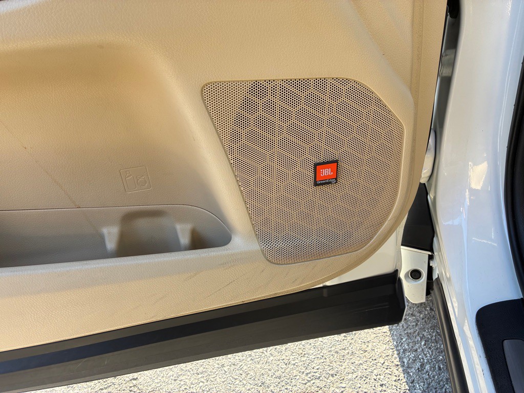 2015 Toyota Highlander Image 15