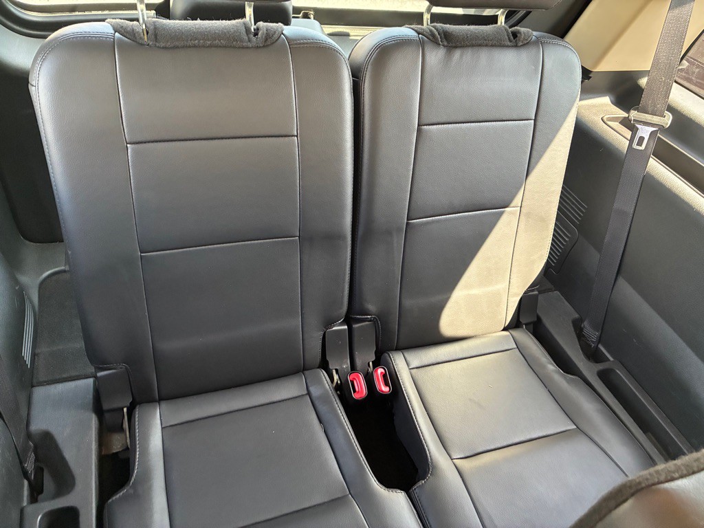 2010 Mercury Mountaineer Image 11
