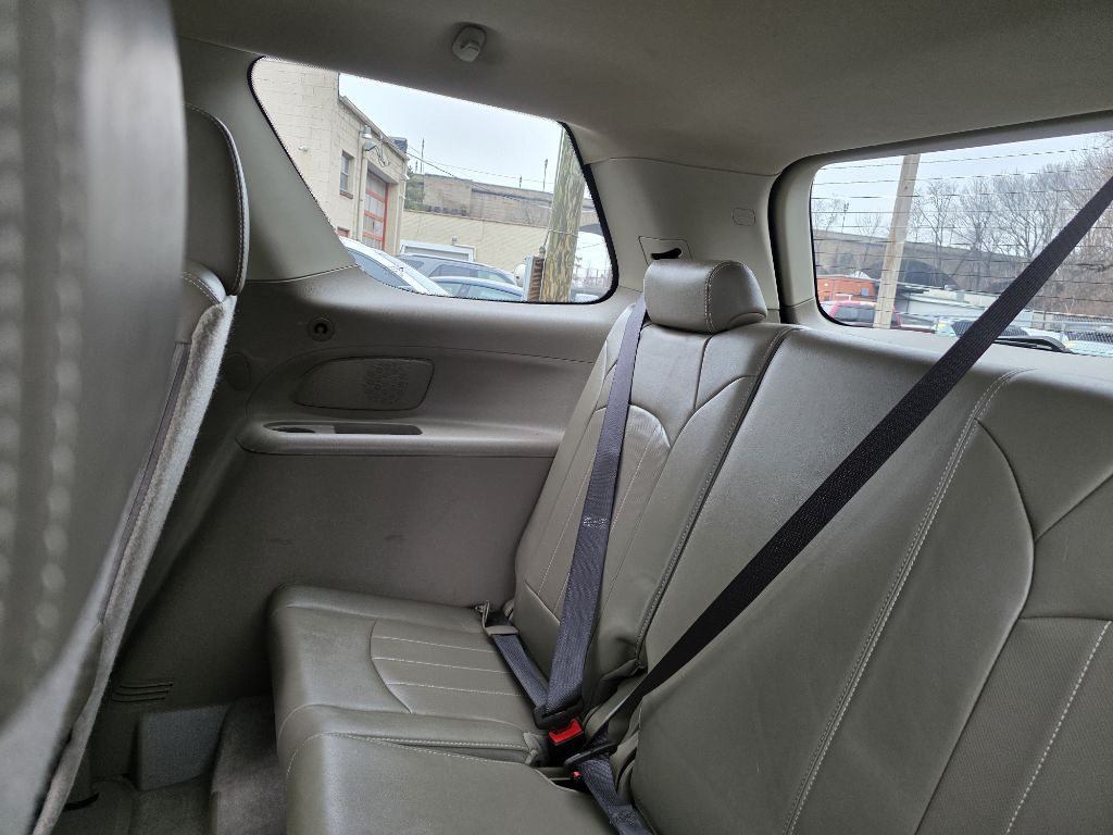 2013 GMC Acadia Image 16