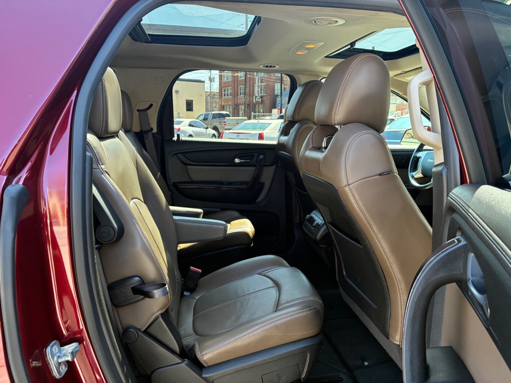 2015 GMC Acadia Image 8