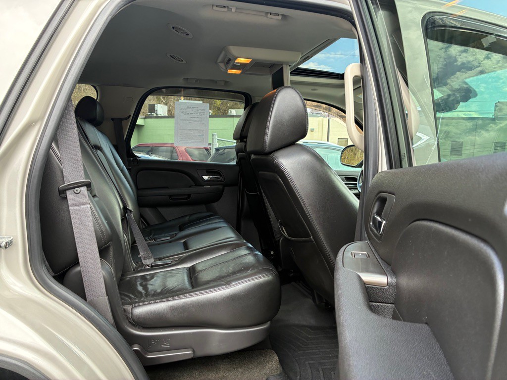 2007 Chevrolet Tahoe Image 10