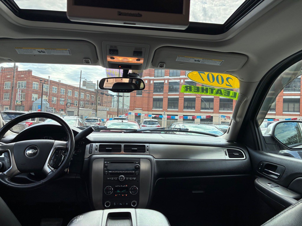 2007 Chevrolet Tahoe Image 13