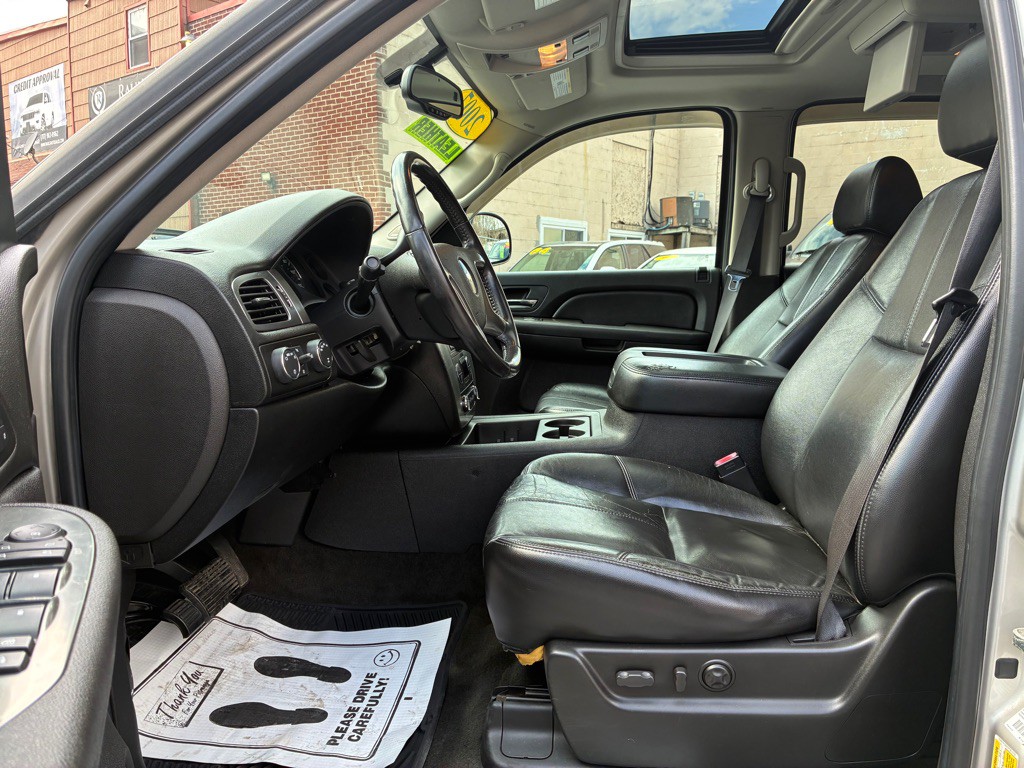 2007 Chevrolet Tahoe Image 14