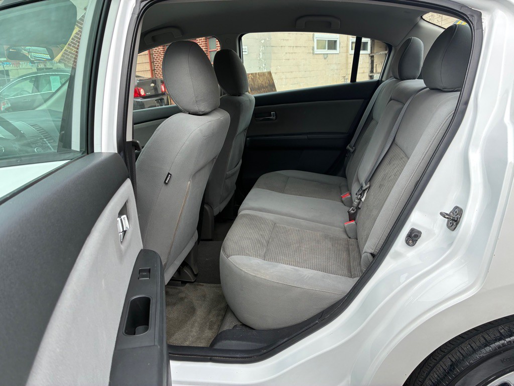 2012 Nissan Sentra Image 12