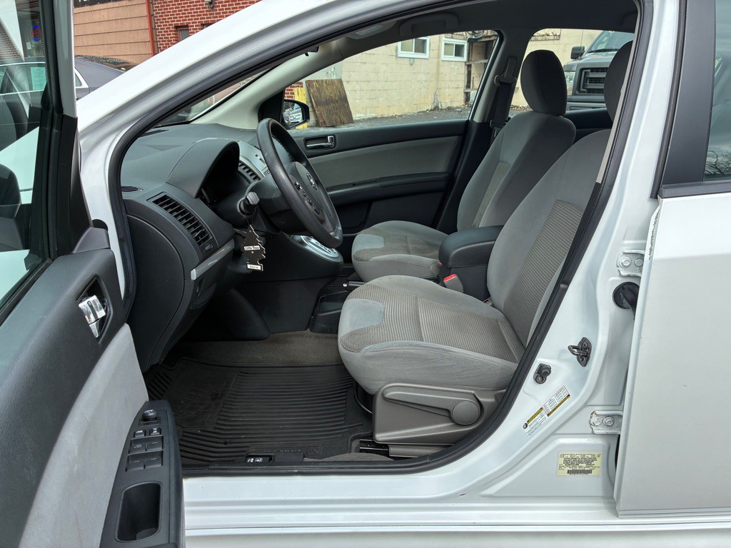 2012 Nissan Sentra Image 14