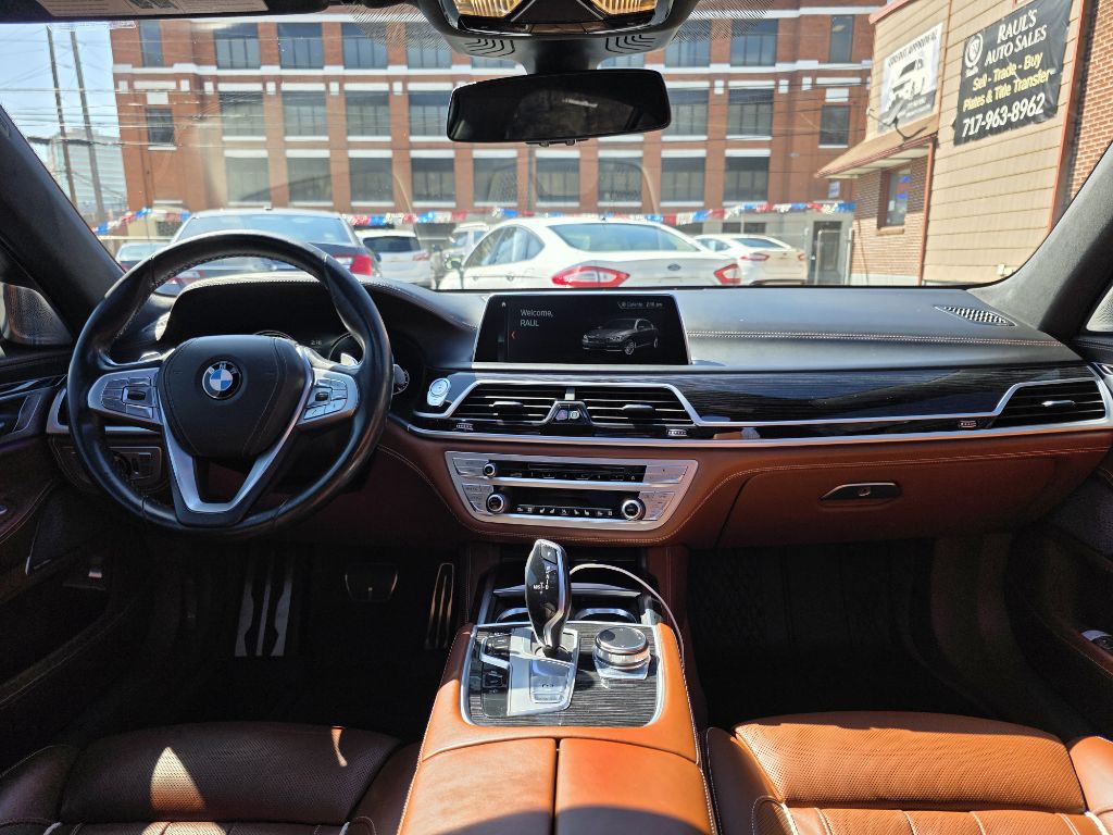 2019 BMW 7 Series Image 10