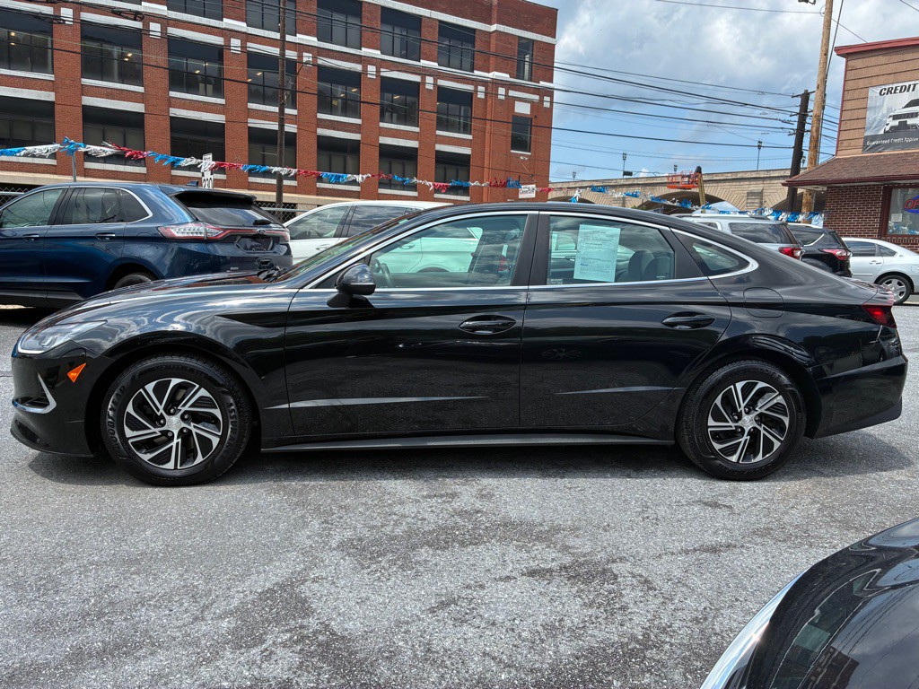 2022 Hyundai Sonata Image 2