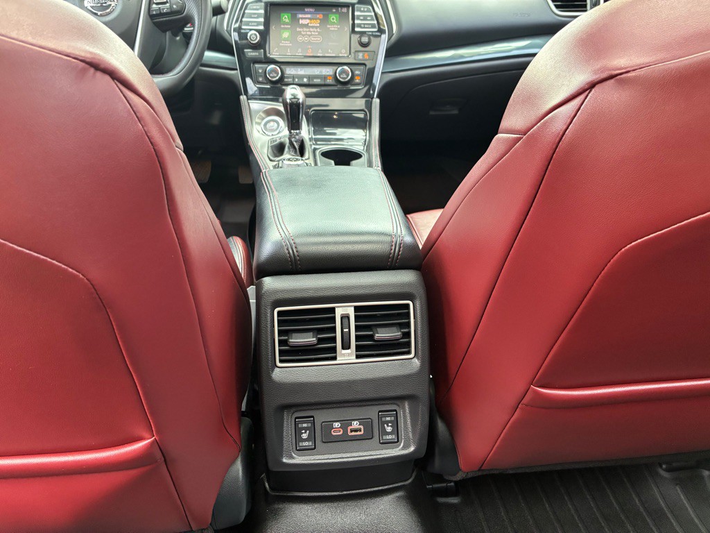 2021 Nissan Maxima Image 14