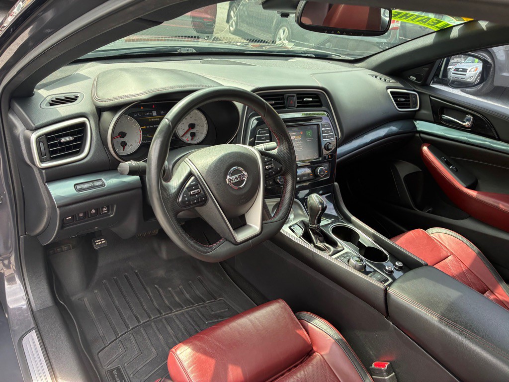 2021 Nissan Maxima Image 16