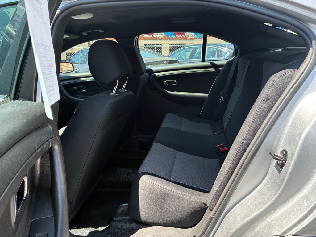 2013 Ford Taurus Image 11
