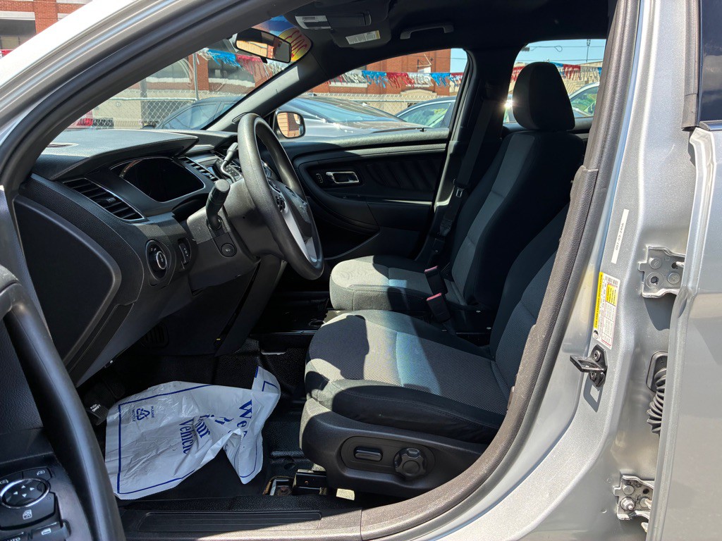 2013 Ford Taurus Image 13