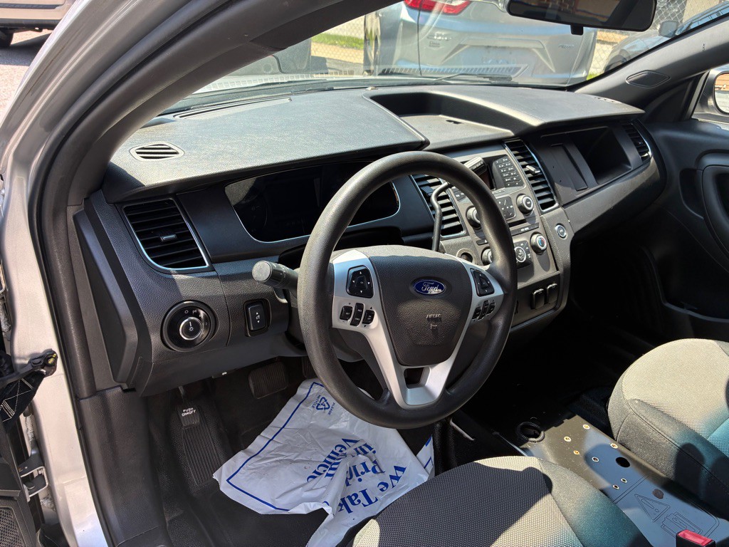 2013 Ford Taurus Image 14