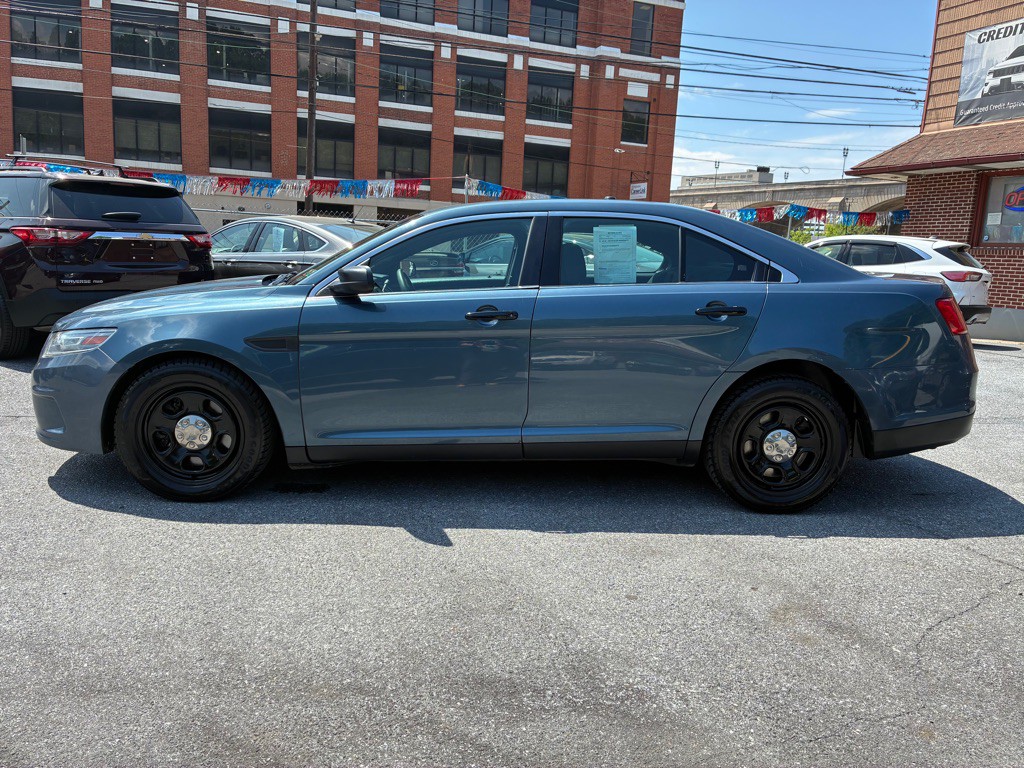 2013 Ford Taurus Image 2
