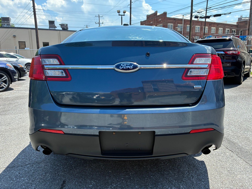 2013 Ford Taurus Image 4