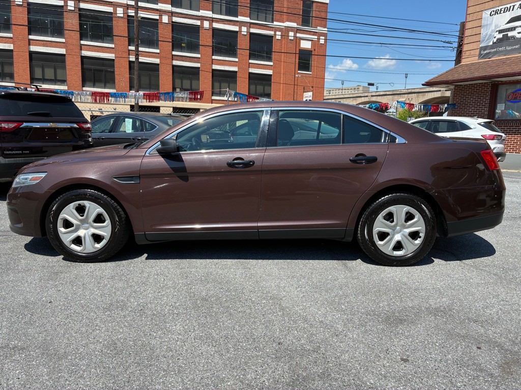 2013 Ford Taurus Image 2
