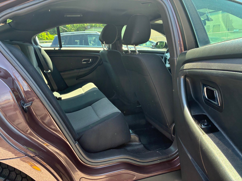 2013 Ford Taurus Image 10