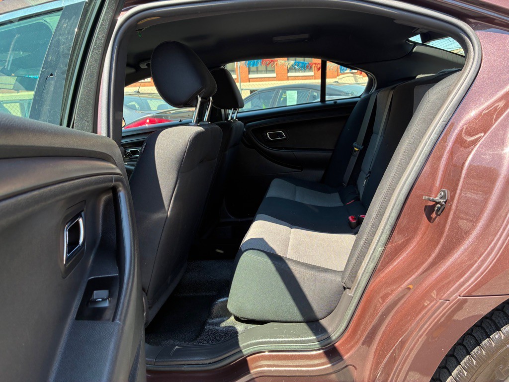 2013 Ford Taurus Image 12