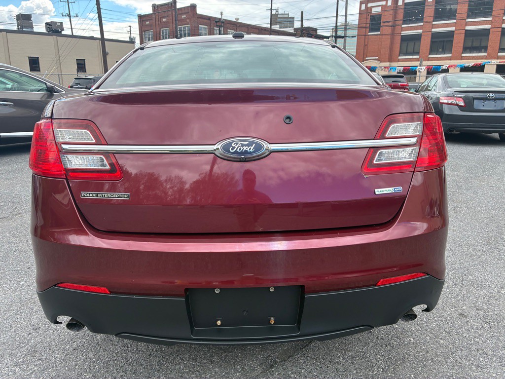 2017 Ford Taurus Image 4