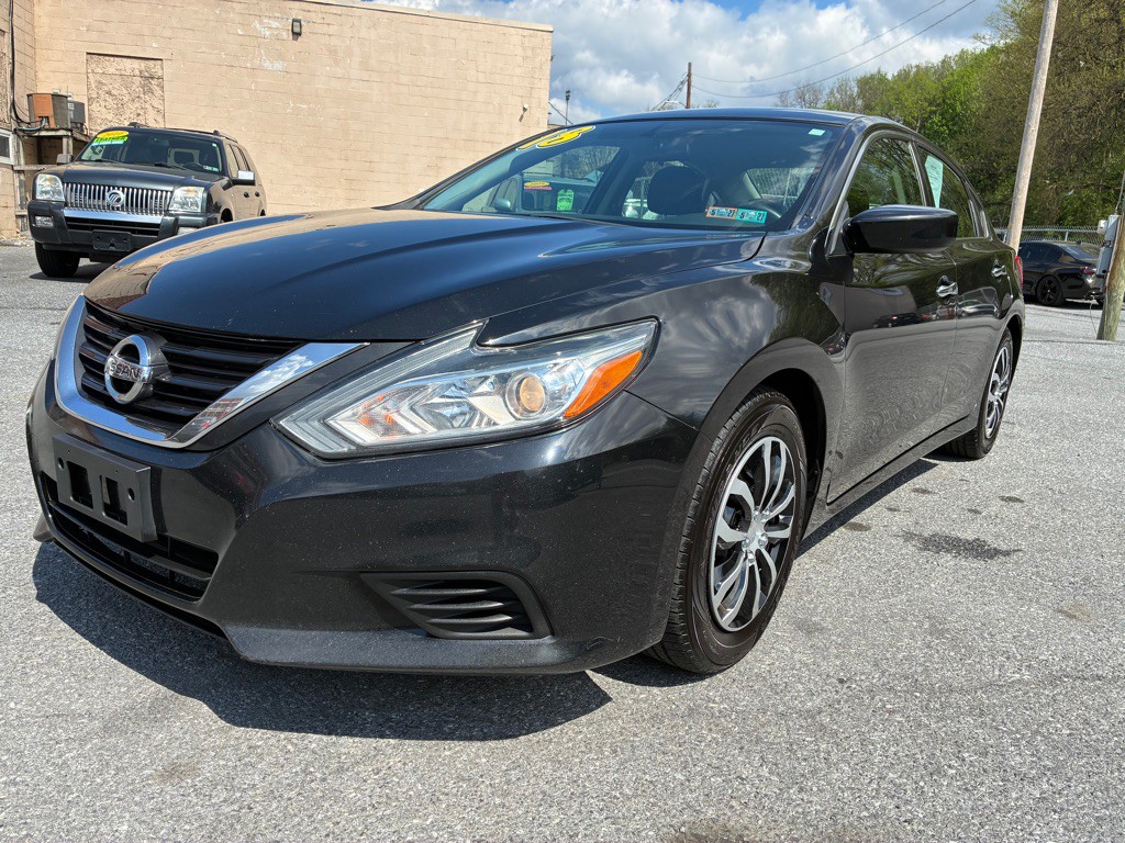 2018 Nissan Altima Image 1