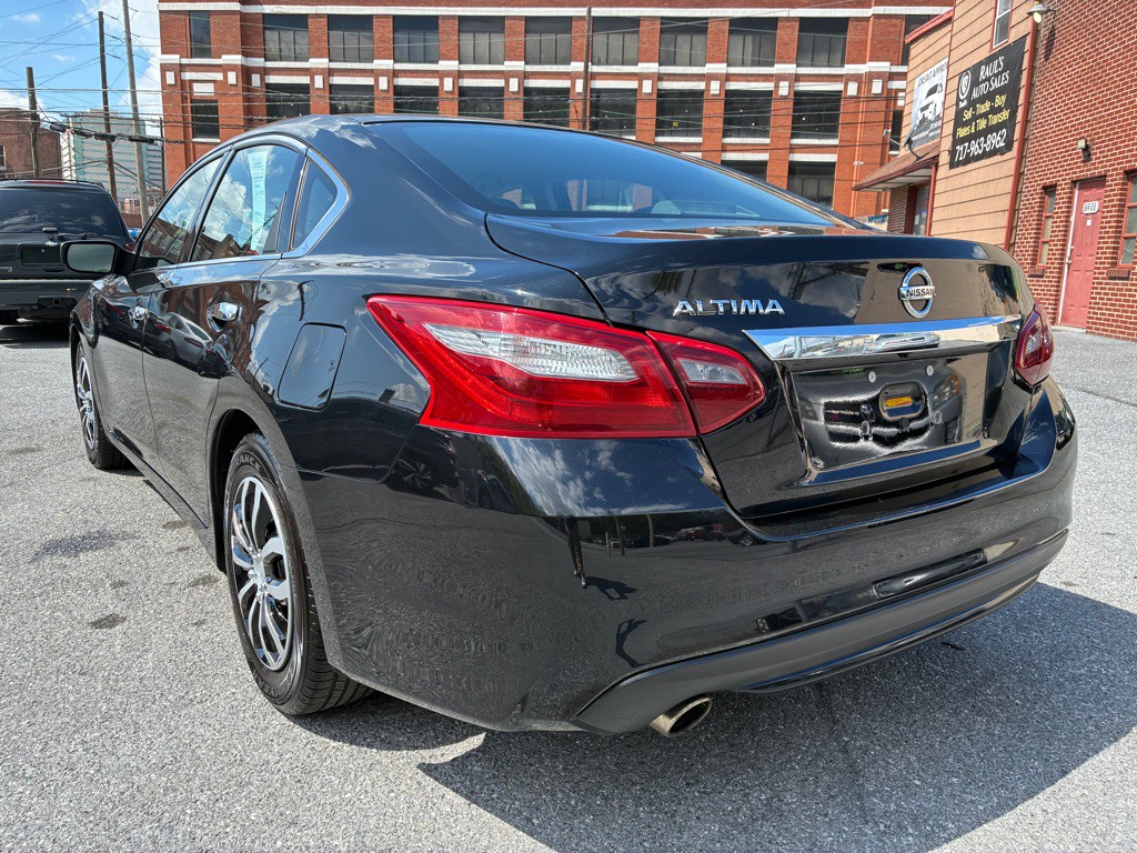 2018 Nissan Altima Image 3