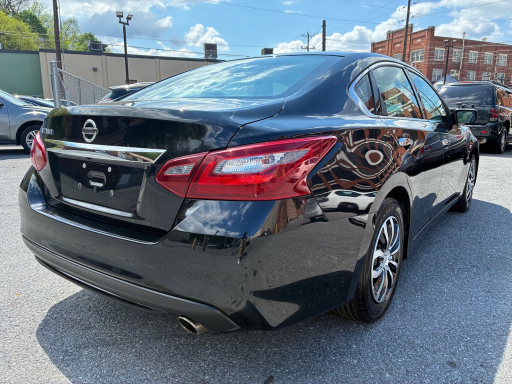 2018 Nissan Altima Image 5