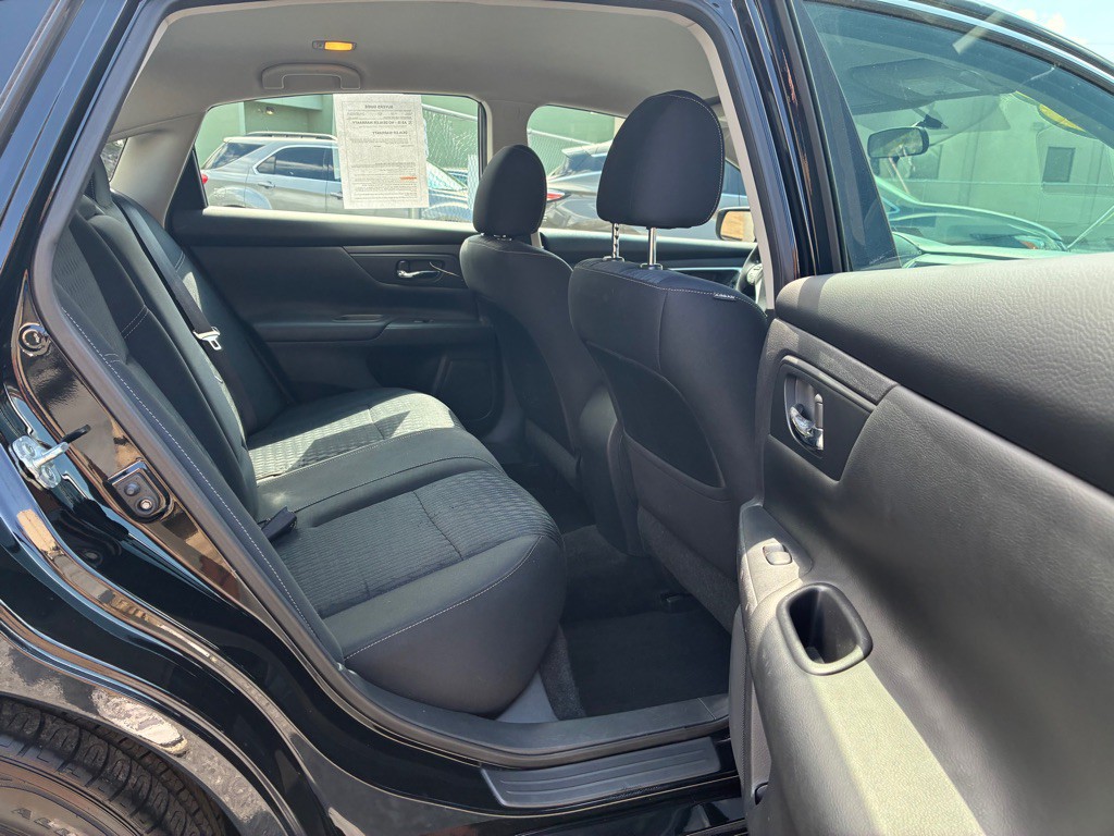 2018 Nissan Altima Image 11