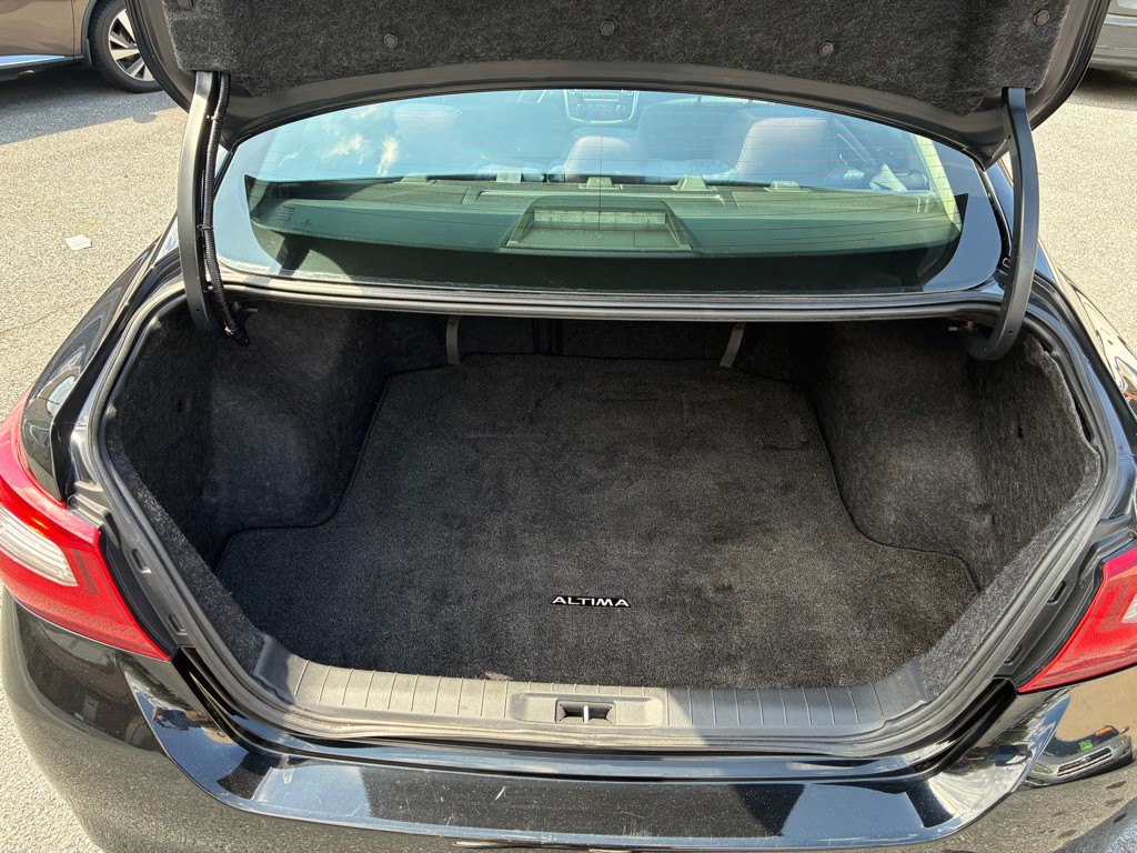 2018 Nissan Altima Image 12