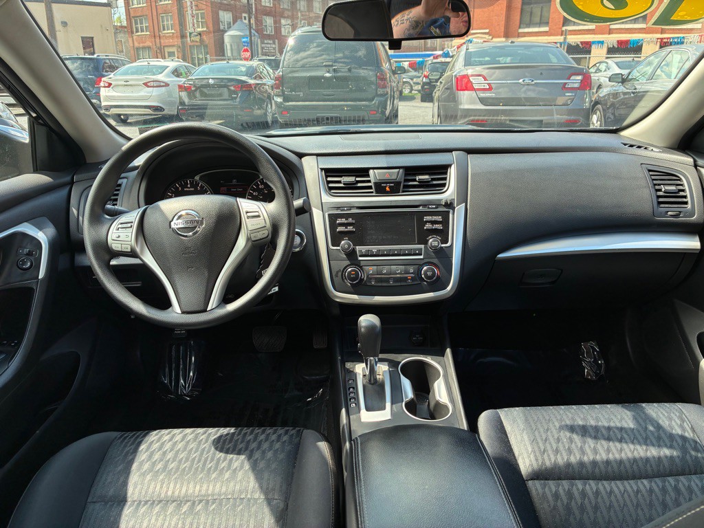 2018 Nissan Altima Image 14