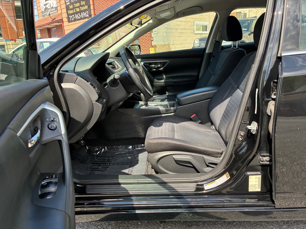 2018 Nissan Altima Image 15